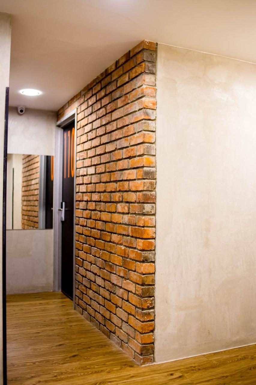 Monaco Boutique Hotel Sadong Jaya Кота-Кинабалу Экстерьер фото
