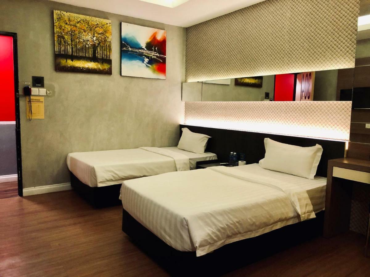 Monaco Boutique Hotel Sadong Jaya Кота-Кинабалу Экстерьер фото